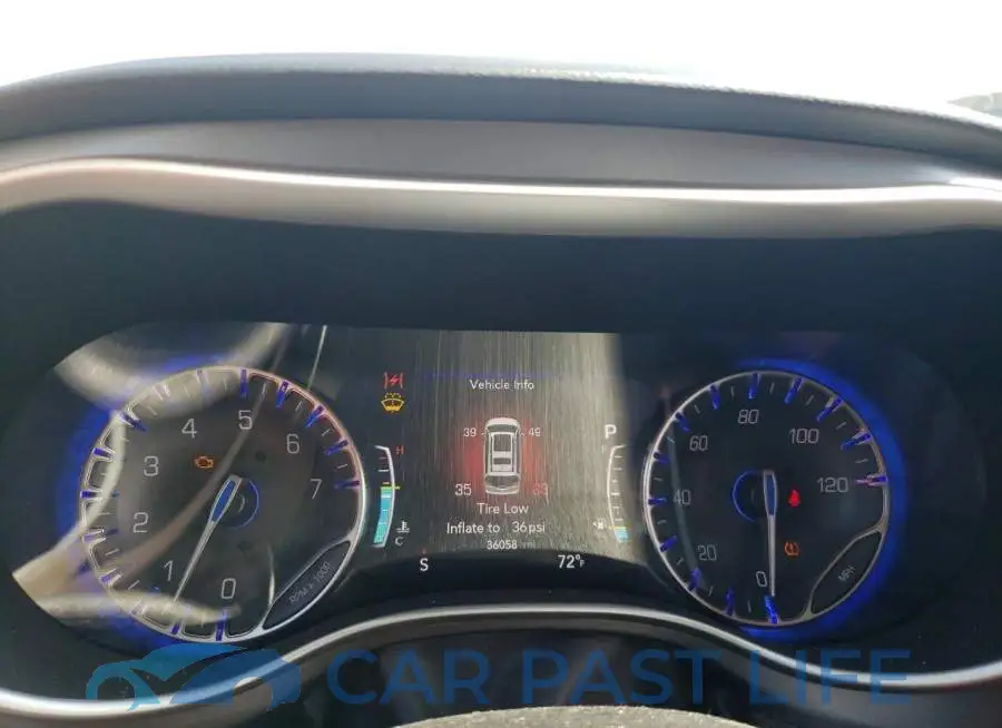 2C4RC1BG3NR113923# 9