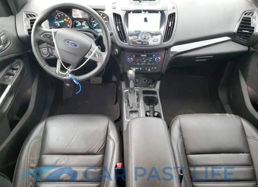 1FMCU9J9XHUE15300# 8