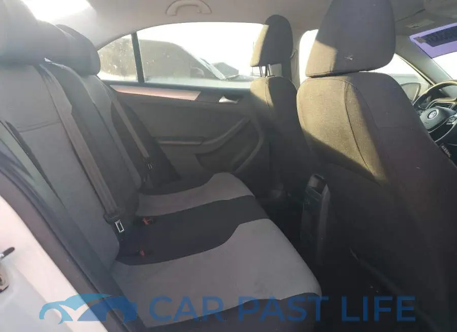 3VW2B7AJ2HM254964# 10