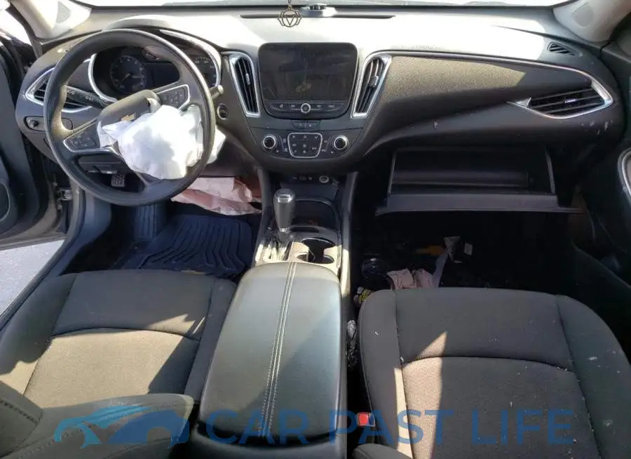 1G1ZD5ST3LF115797# 8