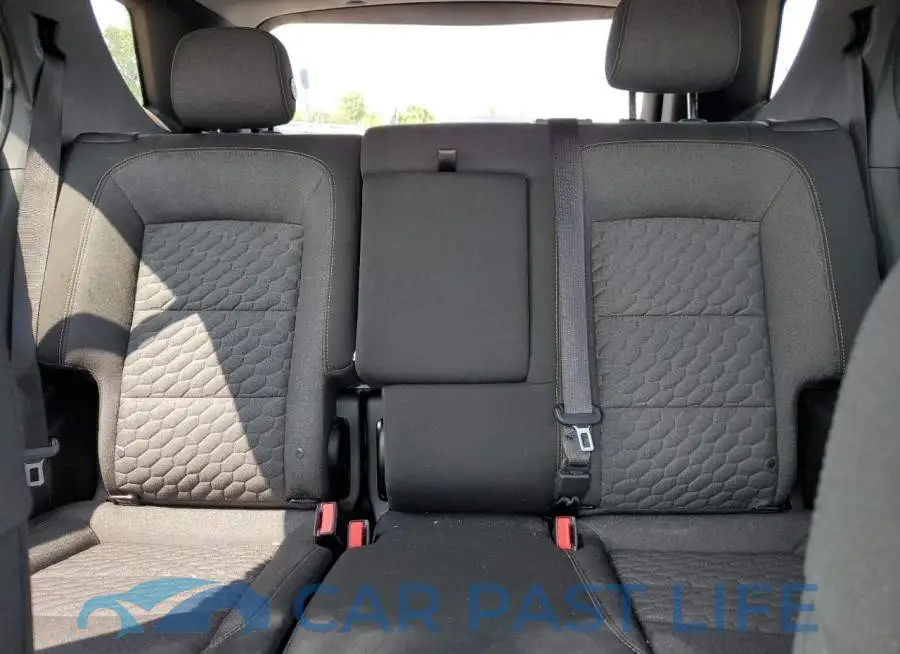 2GNAXTEX4J6263552# 10