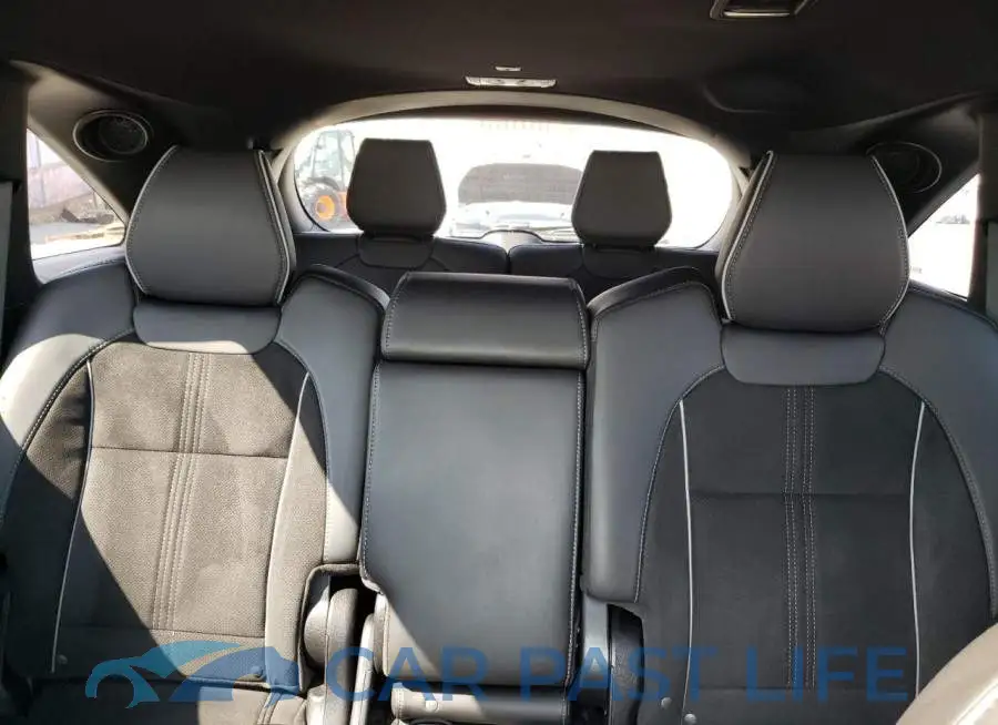 5J8YD4H09KL802407# 10