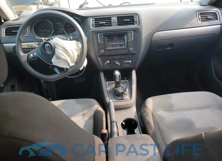 3VW2B7AJ8HM385204# 8