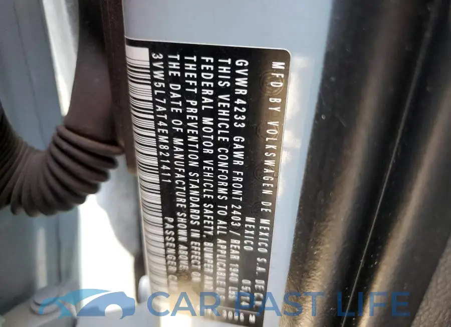 3VW5L7AT4EM821411# 12