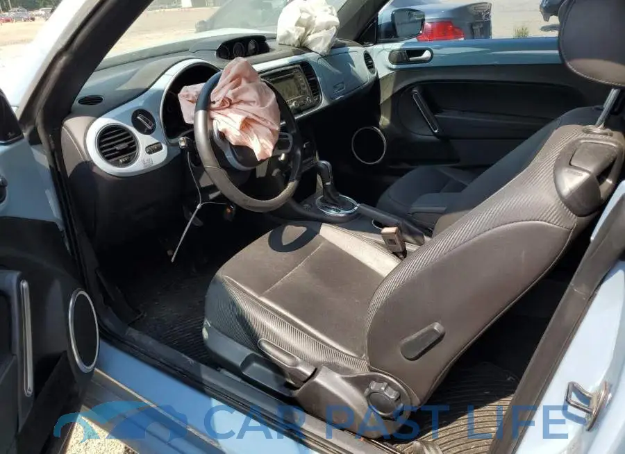 3VW5L7AT4EM821411# 7