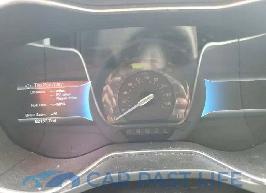 3FA6P0LU3HR381493# 9