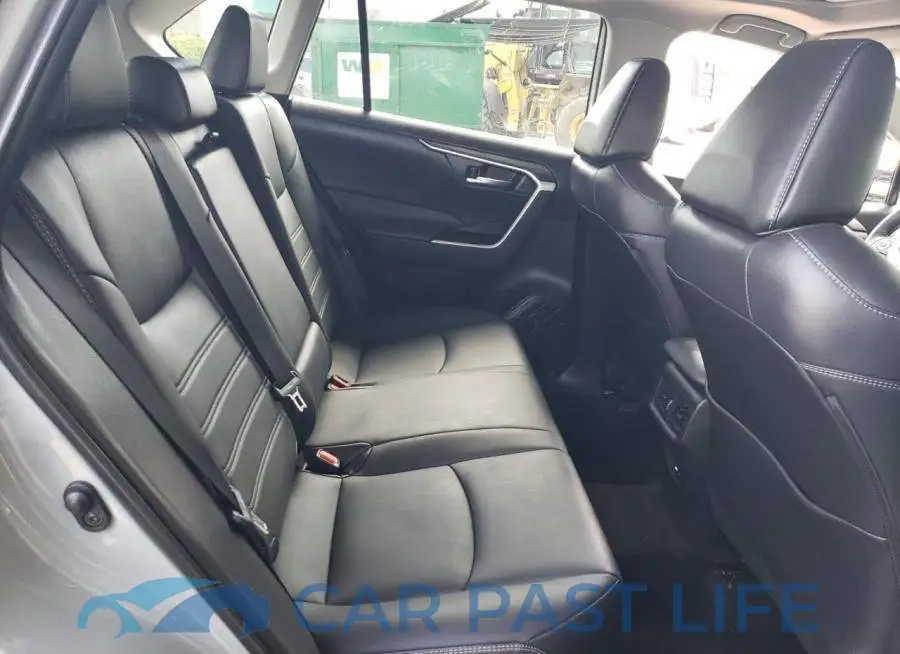 2T3C1RFV8MW154717# 10