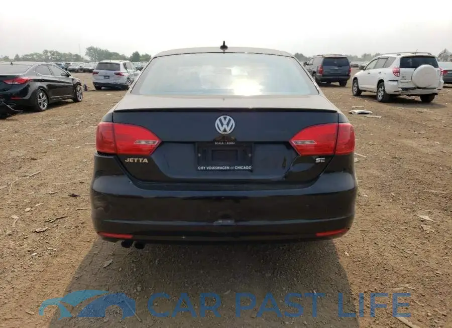 3VWD17AJ9EM320269# 6