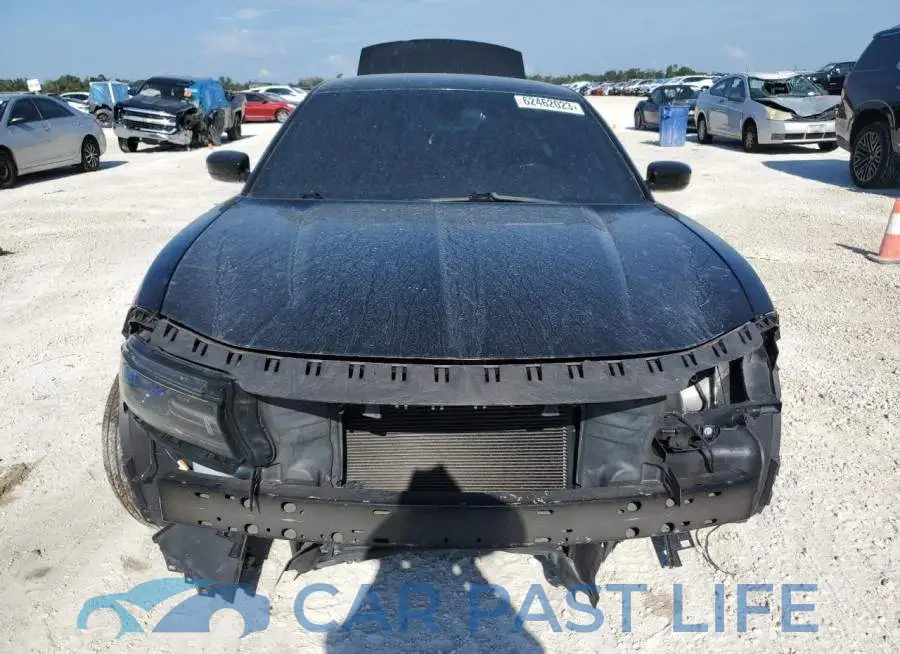 2C3CDXHG2FH915887# 5