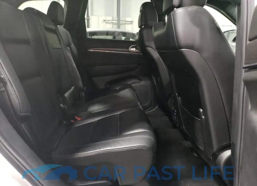 1C4RJFBG6JC425062# 11