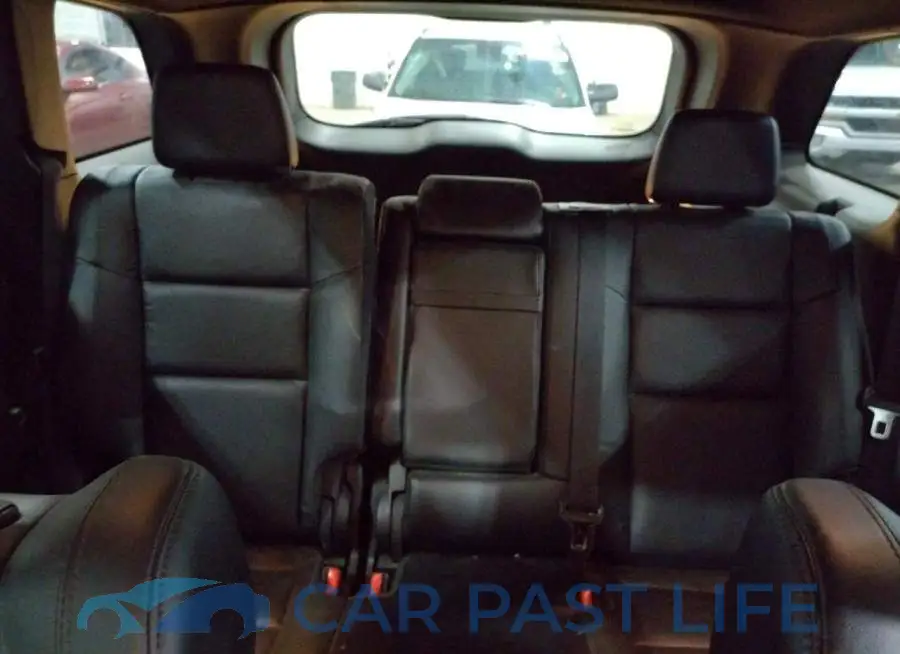 1C4RJFBG8JC478863# 10