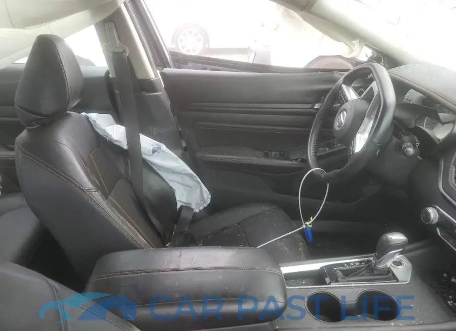 1N4BL4CV9LC120760# 7