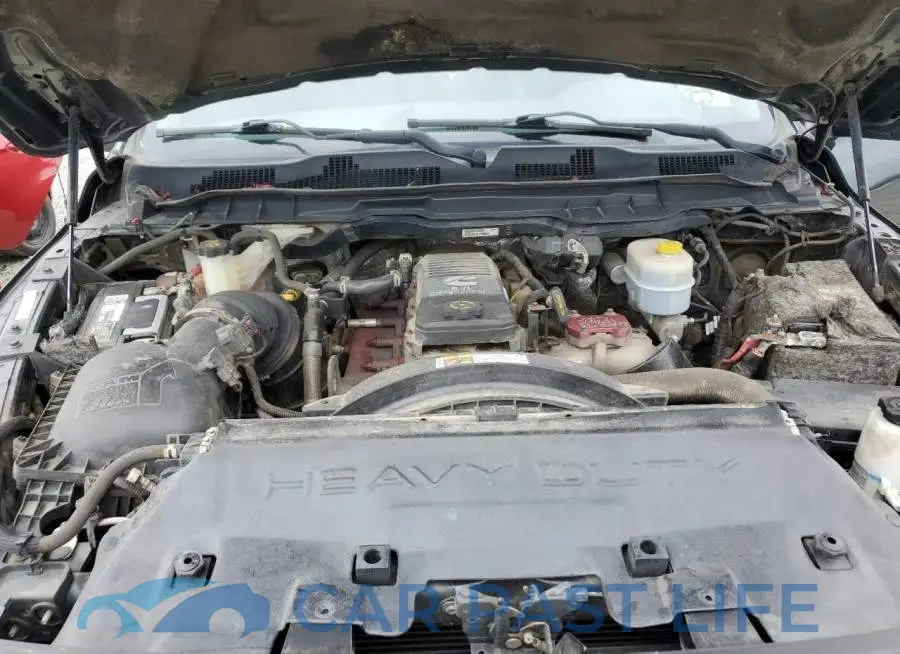 3C6UR5HL2FG537984# 11