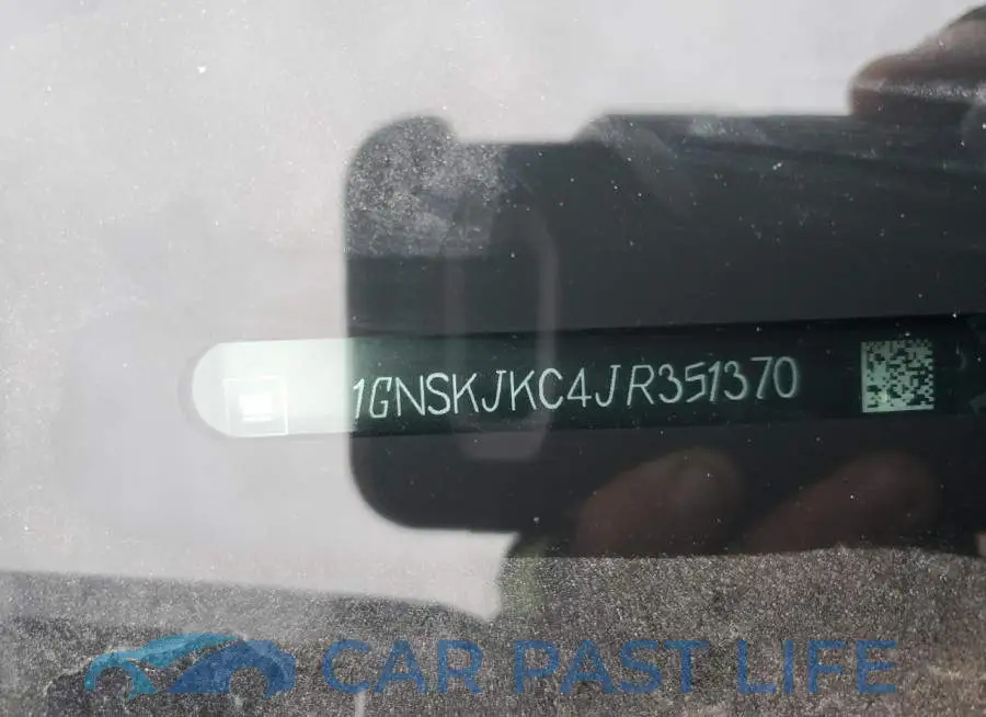 1GNSKJKC4JR351370# 12