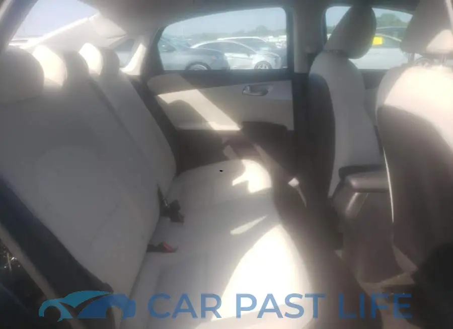 3KPF24AD2PE549990# 10