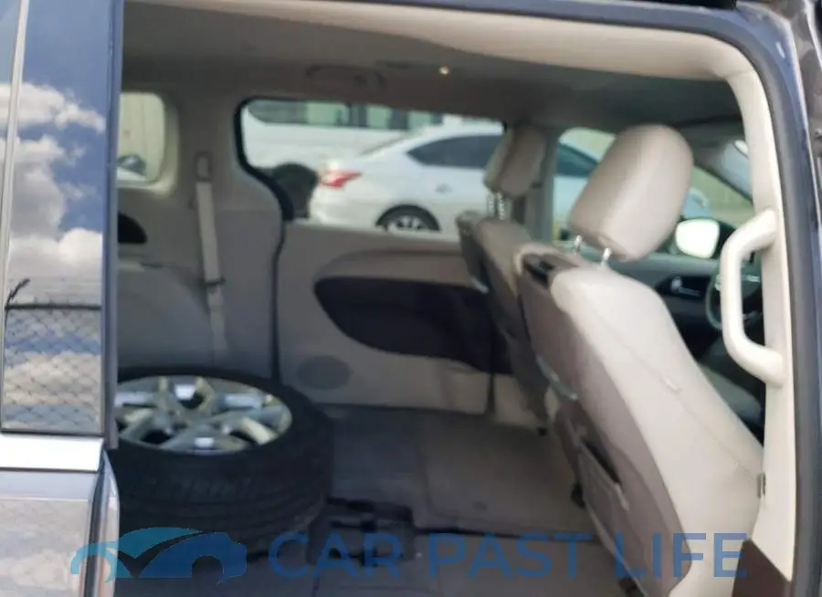 2C4RC1EG9LR126815# 11