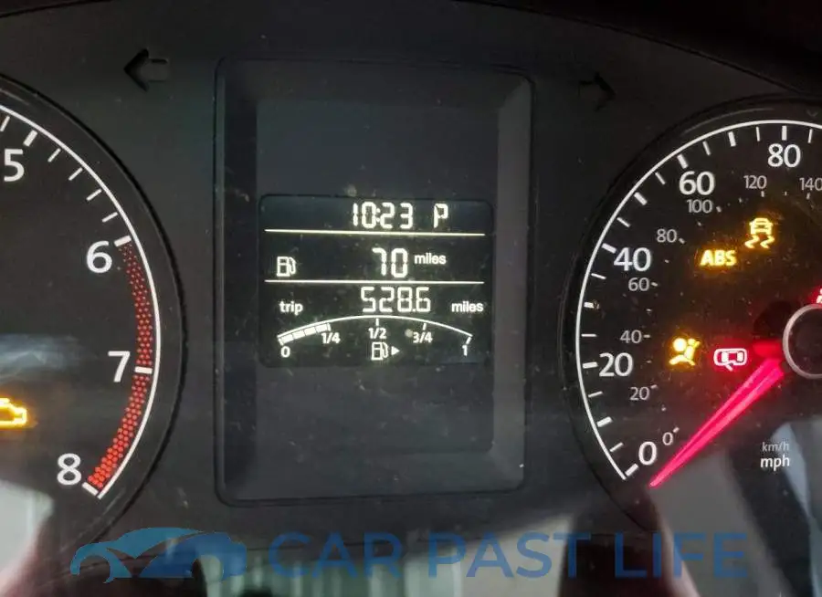 3VW2K7AJ3EM333815# 9