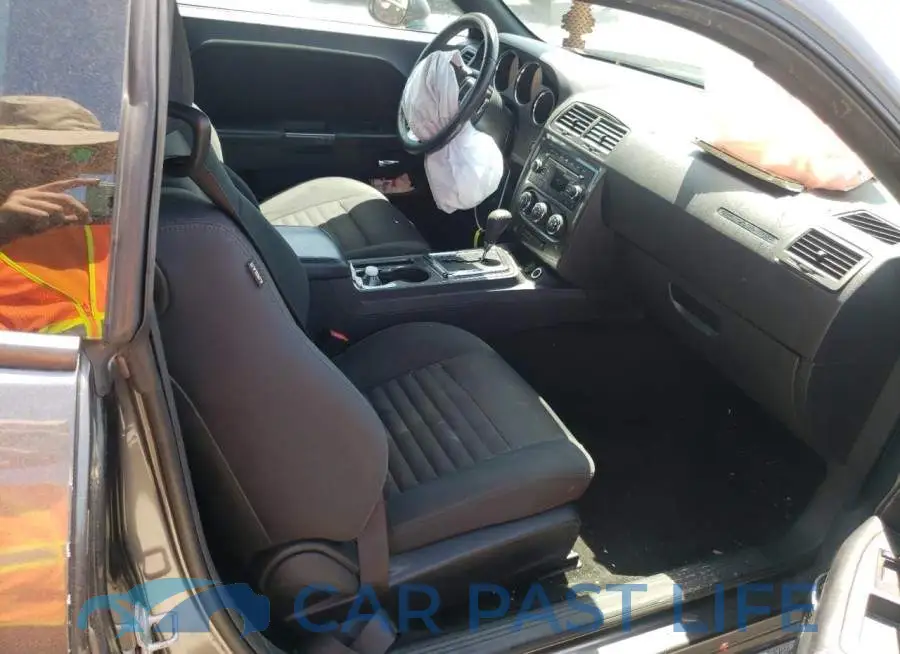 2C3CDYAG4EH196124# 10