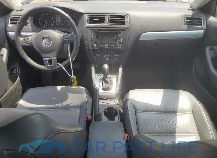 3VW637AJ1EM263164# 8