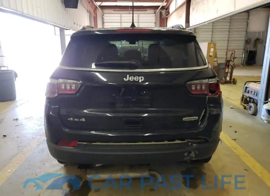 3C4NJDBB3JT314884# 6