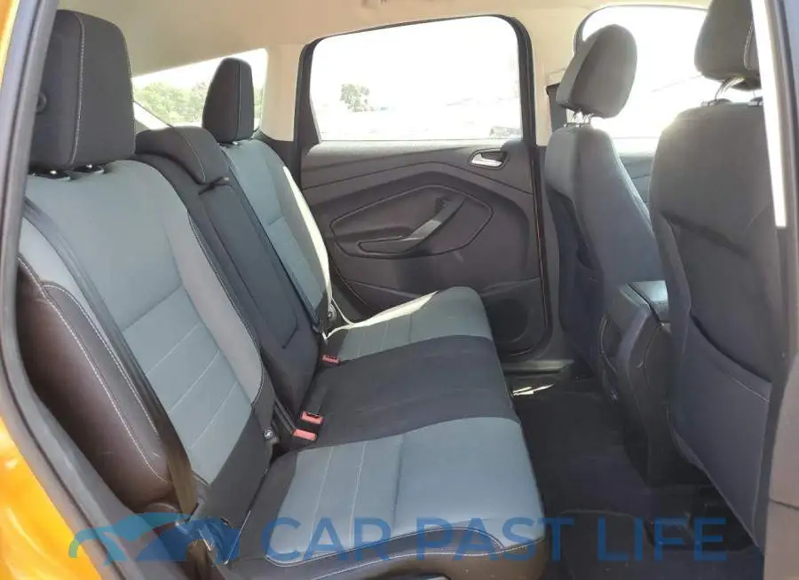 1FMCU9GX4GUA85495# 10
