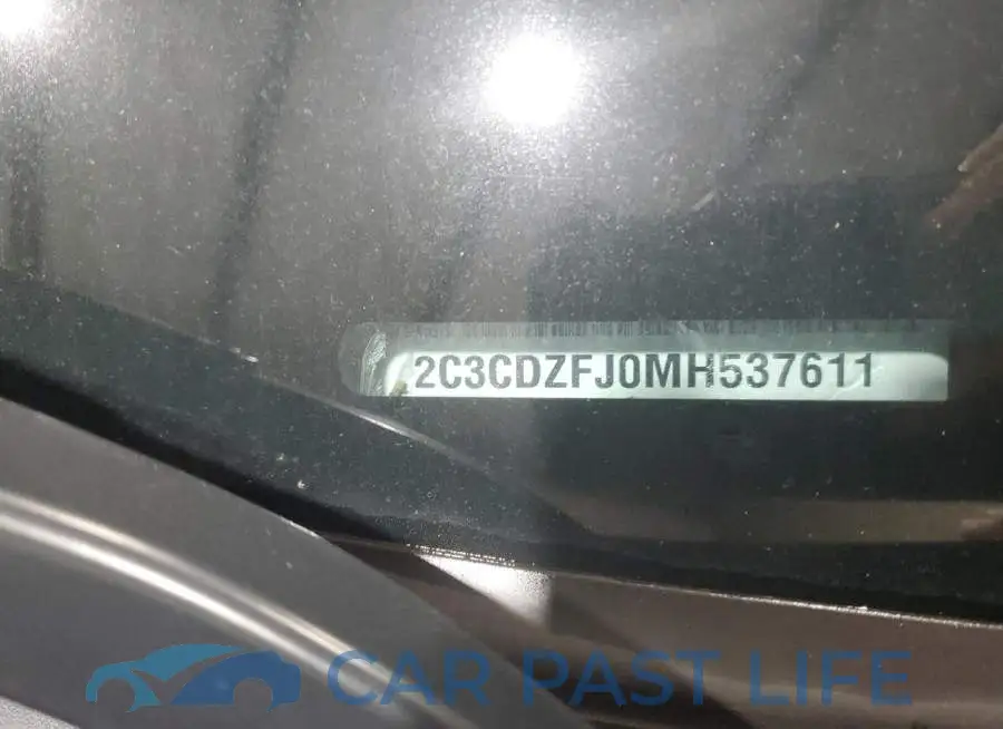 2C3CDZFJ0MH537611# 12