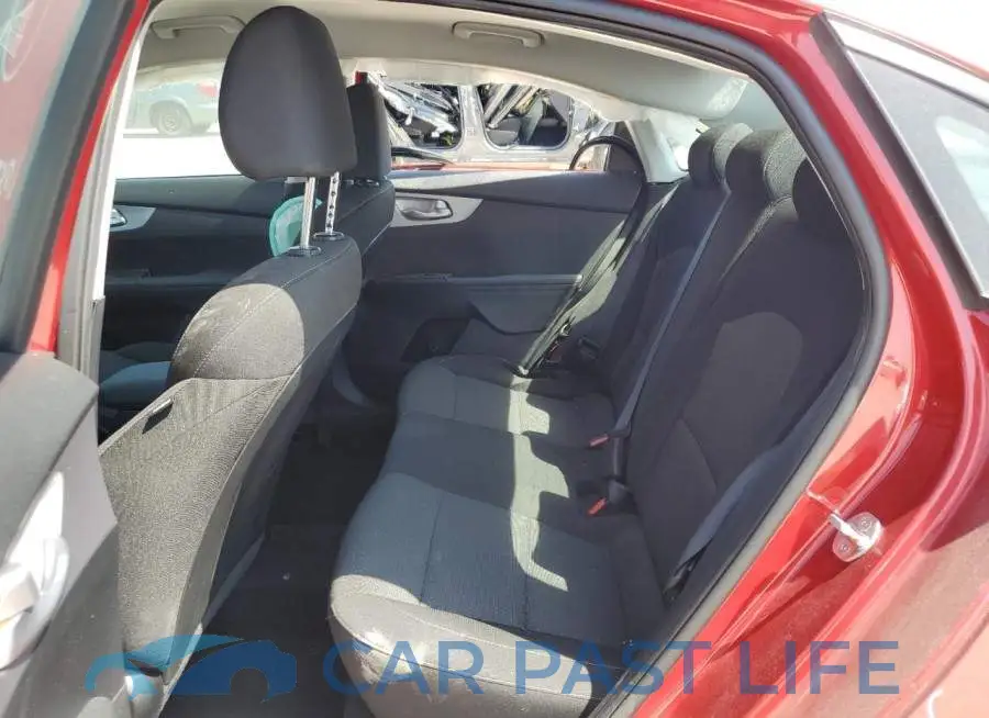 3KPF24AD3PE585672# 10