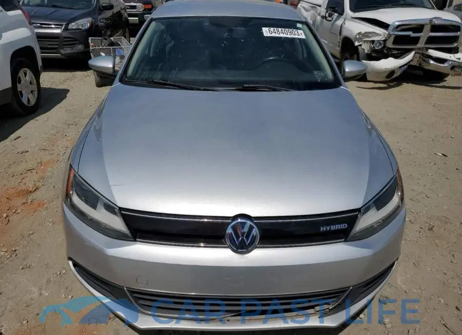 3VW637AJ8EM267664# 5