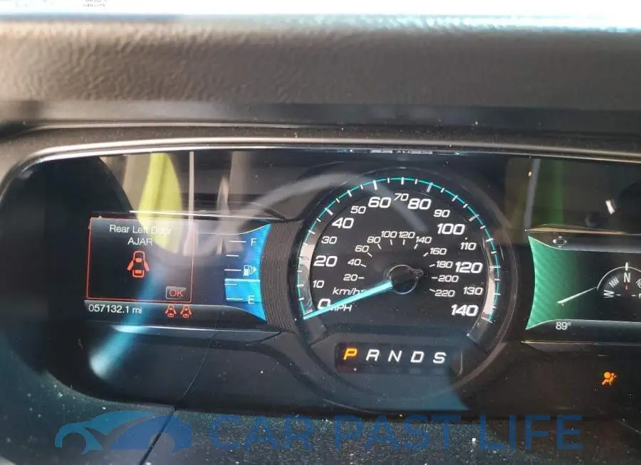 1FAHP2E83JG105204# 9
