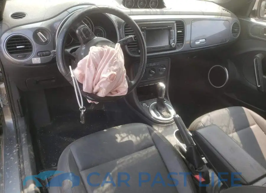 3VW5L7AT3EM806656# 8