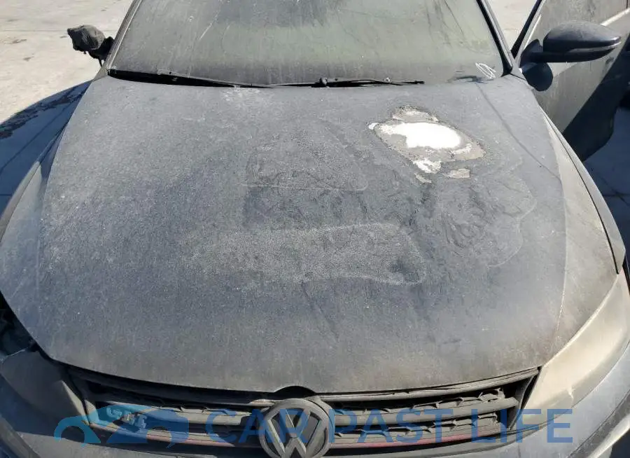 3VW4T7AJ6GM242482# 11