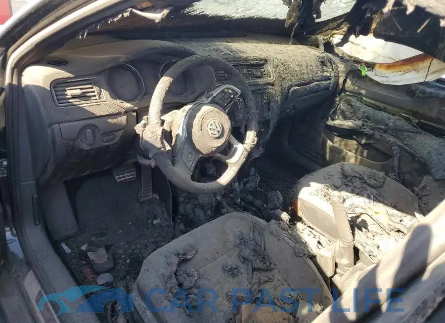 3VW4T7AJ6GM242482# 8