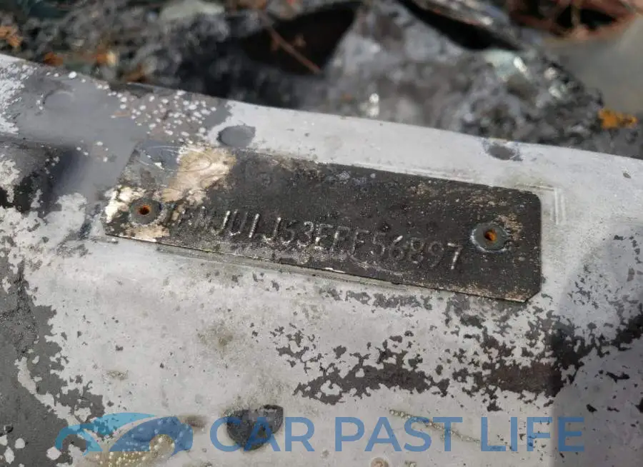 1FMJU1J53EEF56897# 13
