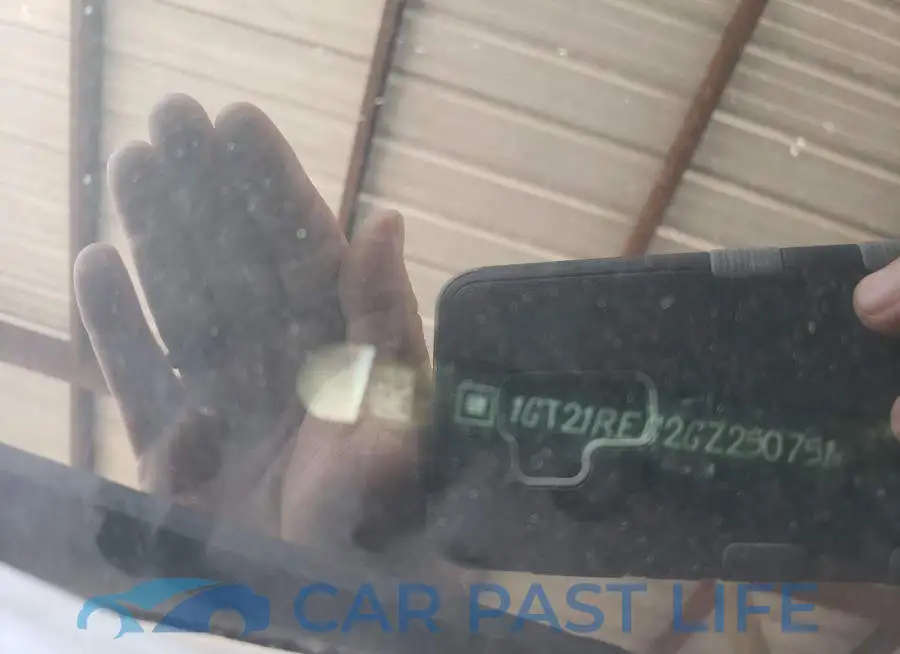 1GT21REG2GZ250751# 12