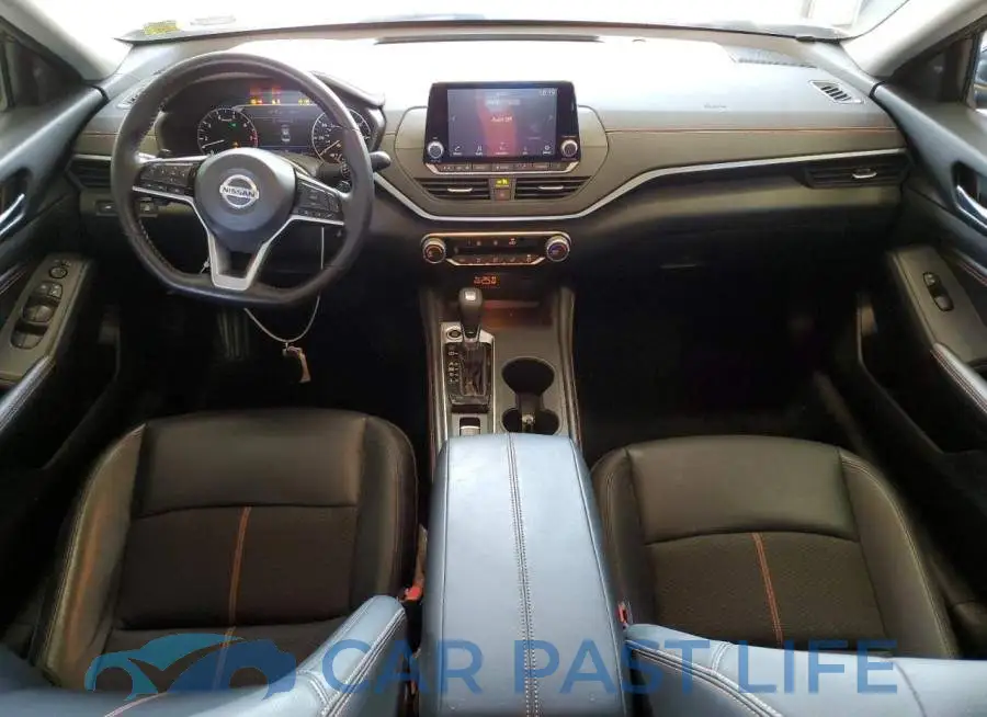 1N4BL4CW8LC152009# 8