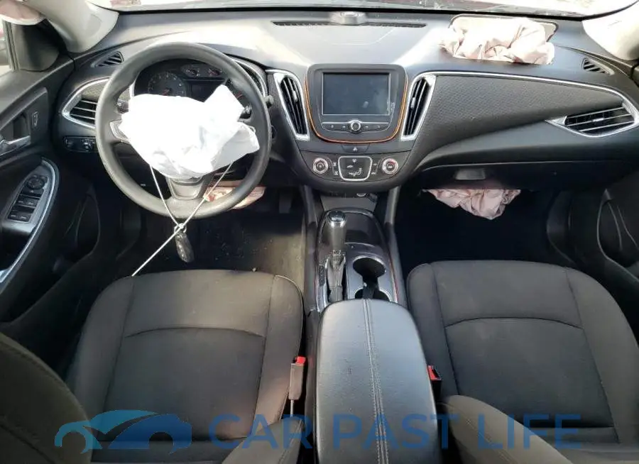 1G1ZD5ST3JF275627# 8