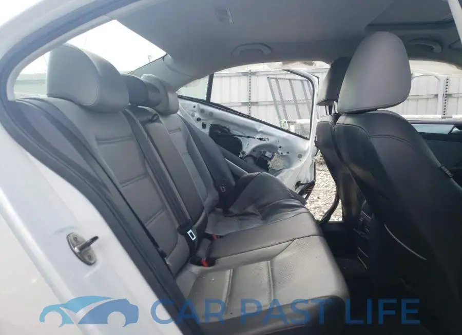 3VW637AJXEM317450# 10
