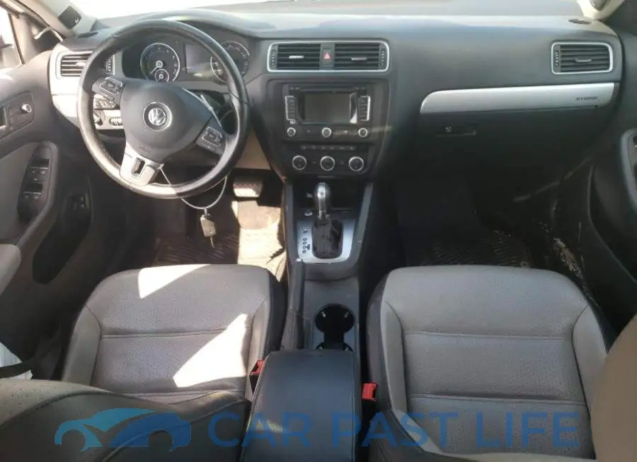 3VW637AJXEM317450# 8
