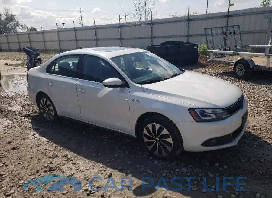 3VW637AJXEM317450# 4