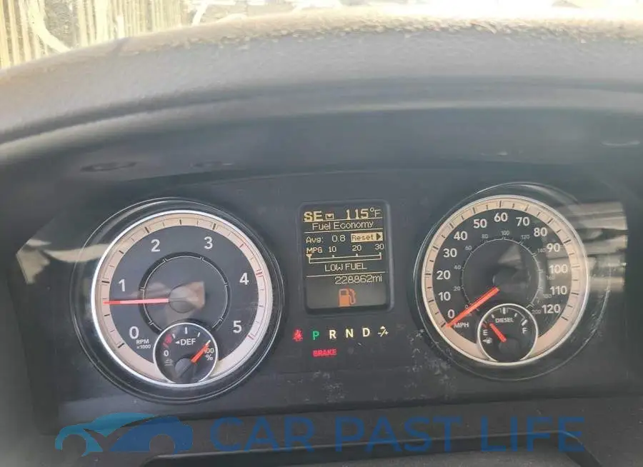 3C7WRLAL3HG715276# 8
