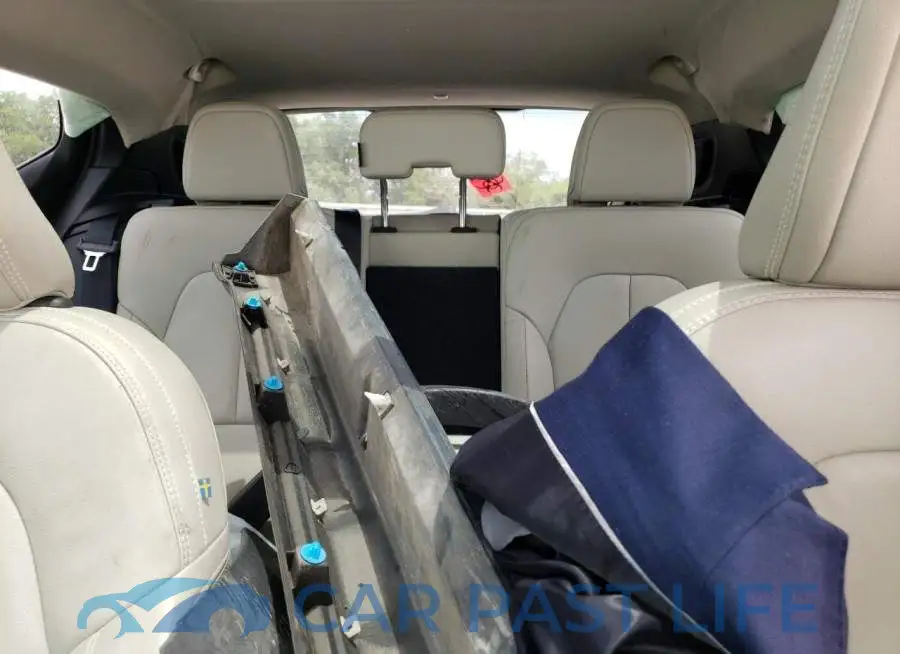 YV4162UK3L2289293# 10