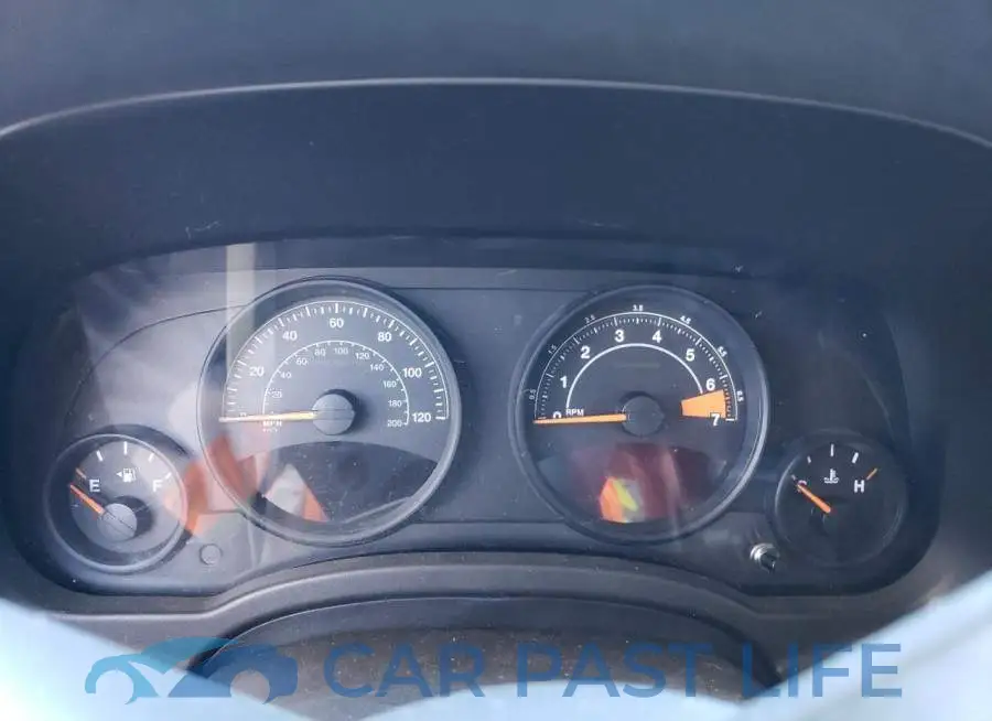 1C4NJCBA2FD313577# 9