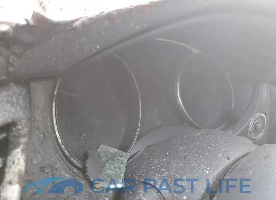 JN8AT2MT9GW028256# 9