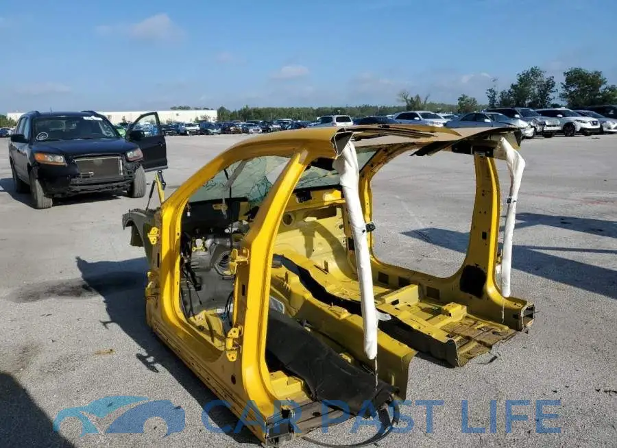 2C3CDXGJ6HH579371# 2