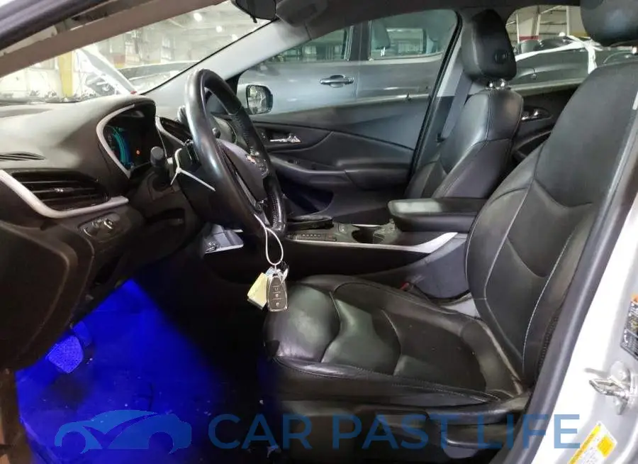 1G1RC6S58JU155537# 7