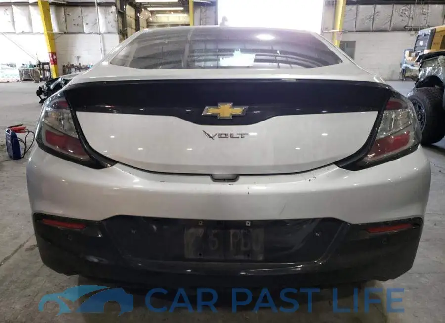 1G1RC6S58JU155537# 6