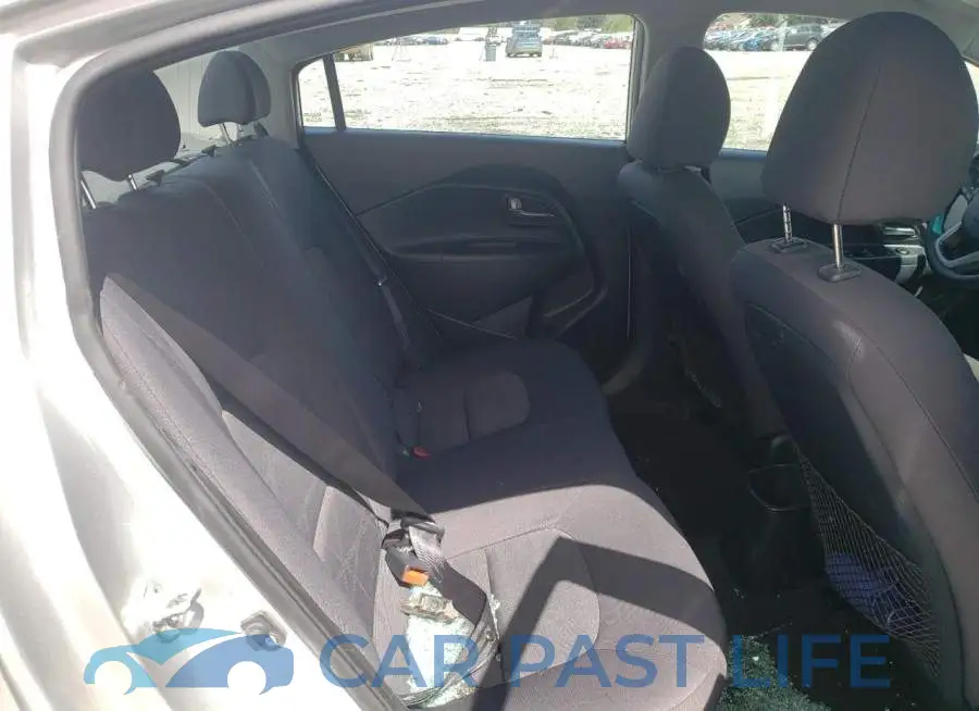 KNADM4A37E6385404# 10