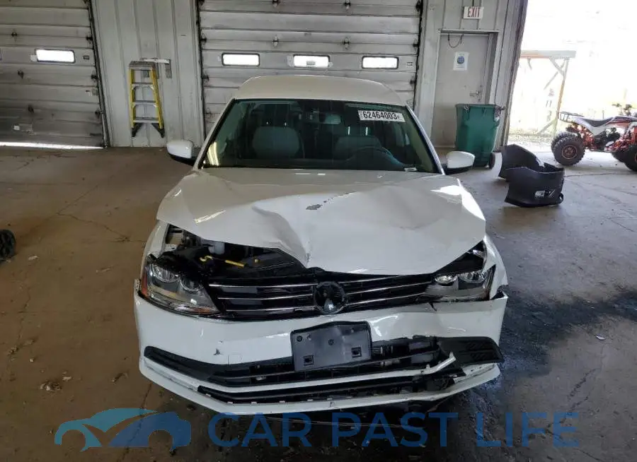3VW167AJ1HM323725# 5