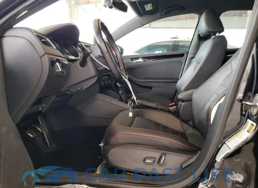 3VW5T7AJ5HM329747# 7