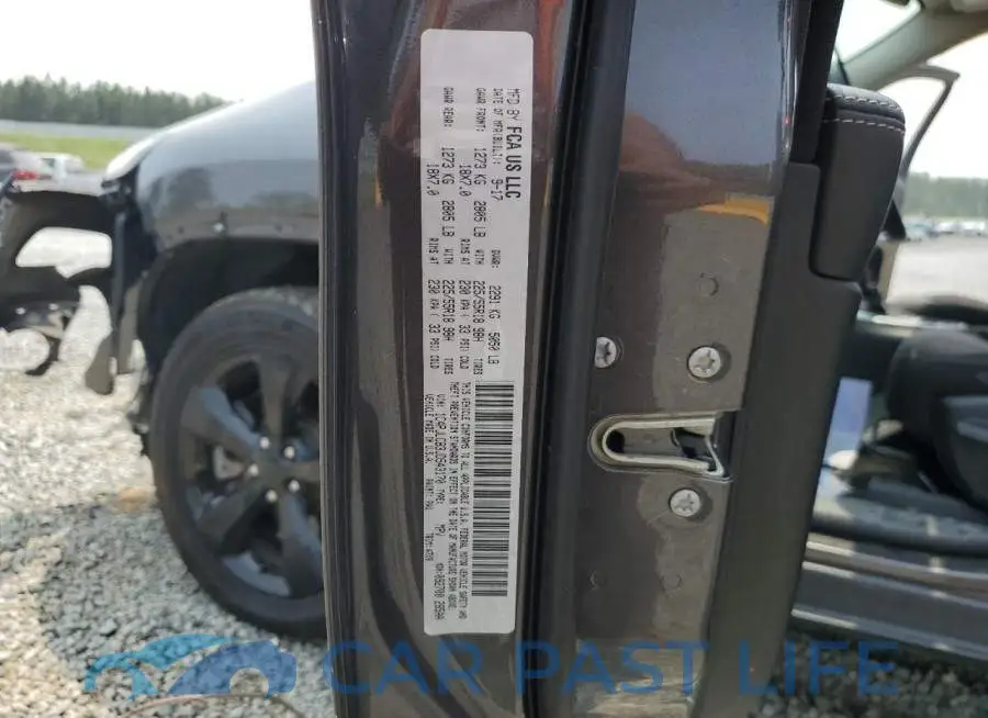 1C4PJLCB3JD543170# 13